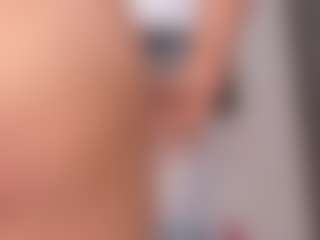 Live cam show with Annie - Tease on Camsoda