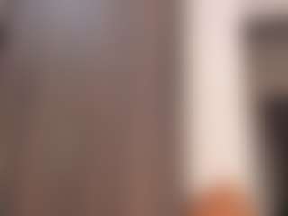 Live cam show with Annie - Oil on Camming Site
