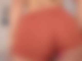 Live cam show with Annie - Orgasm on Camsoda
