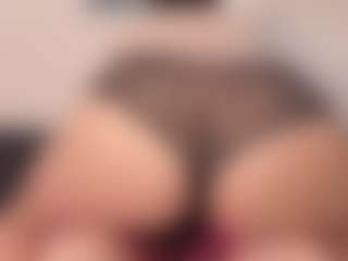 Live cam show with Annie - Eating Pussy on sexylive.show