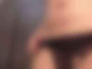Live cam show with Annie - Eating Pussy on SpunkLive
