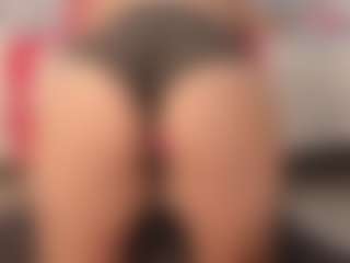 Live-Cam-Show mit Annie - Spank auf Camsoda