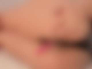 Live cam show with Annie - Skinny on thefappeningchat.com