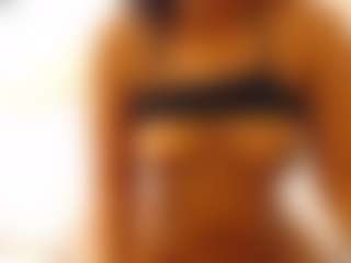 Live cam show with amywhite - Ebony Squirt on SmokeAndPoke