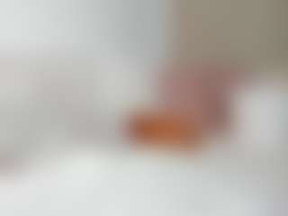 Live cam show with BrianaDiamond - Blonde Hair on AdultVida.com