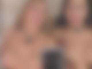 Live cam show with LizzTayler - Squirt Big Tits on Camming Site