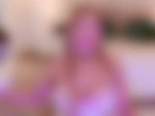 Live cam show with LizzTayler - Shaved Pussy on Camsoda