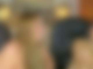 Live cam show with LizzTayler - Tiny on Gym Cam Girls
