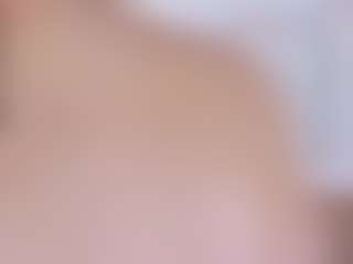 Live cam show with LizzTayler - Blonde Hair HD on Camsoda