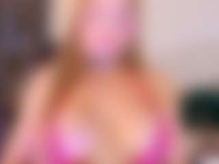 Live cam show with LizzTayler - Blonde Hair Teen (18+) on Camsoda