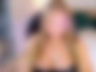 Live cam show with LizzTayler - Lush Blonde Hair on Camsoda