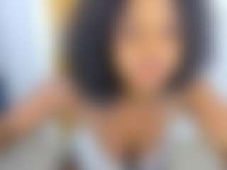 Live cam show with Alison Ker - Average on studioflirtlive.com