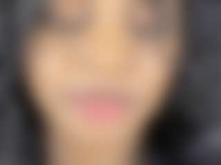 Live cam show with Alison Ker - Ebony on madthumbs | colombia