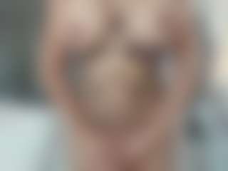 BIGBOOBSAdri's Live Sex Cam Show