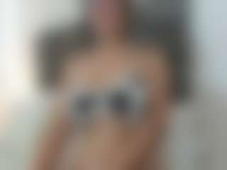 BIGBOOBSAdri's Live Sex Cam Show