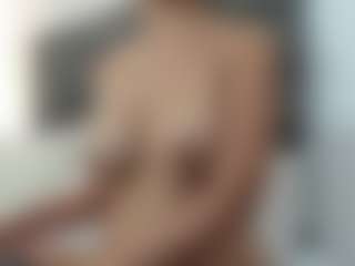 BIGBOOBSAdri's Live Sex Cam Show