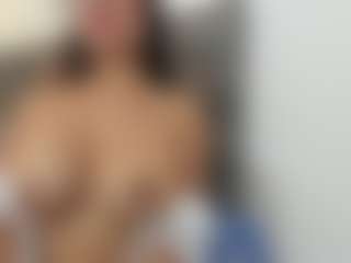 BIGBOOBSAdri's Live Sex Cam Show
