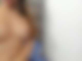 Live cam show with BIGBOOBSAdri - Tease Big Tits on Camsoda