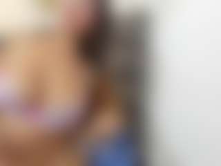BIGBOOBSAdri's Live Sex Cam Show