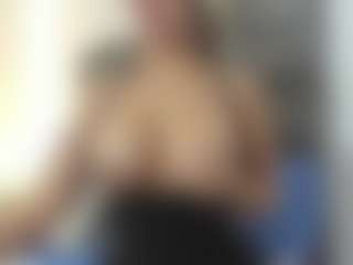 BIGBOOBSAdri's Live Sex Cam Show