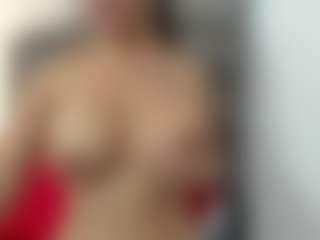 BIGBOOBSAdri's Live Sex Cam Show