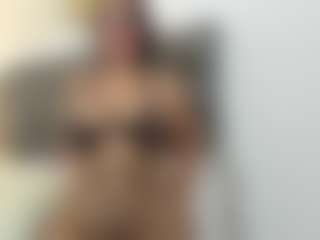 BIGBOOBSAdri's Live Sex Cam Show