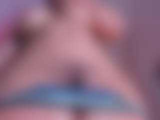 Live cam show with stacielayne - Asian Curvy on studioflirtlive.com | colombia