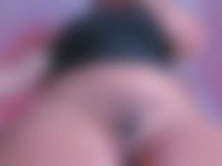 Live cam show with stacielayne - Bedroom Asian on nudelive.tv