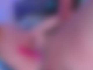 Live cam show with stacielayne - Gamer Asian on AdultVida.com
