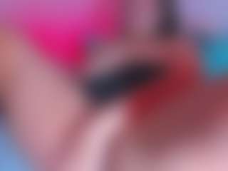 Live cam show with stacielayne - Moaning on Camsoda