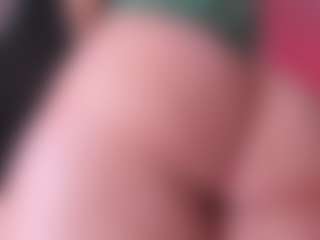 Live cam show with stacielayne - Bedroom Asian on studioflirtlive.com