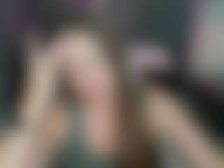 Live cam show with Liza - Flashing on Camsoda