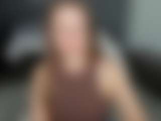 Live cam show with Liza - Brown Hair on Camsoda