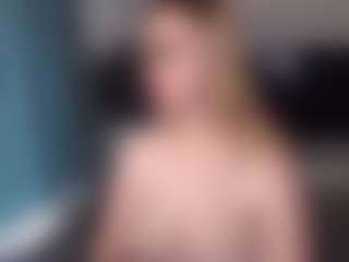 Live cam show with ErikaMonero - Latina on Dare Cams