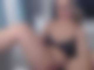 ErikaMonero's Live Sex Cam Show