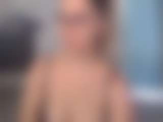 Spettacolo in cam dal vivo con ErikaMonero - BBW su Camsoda
