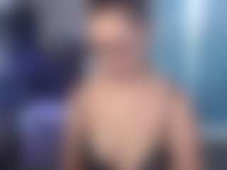 Live cam show with ErikaMonero - Brown Eyes Blonde Hair on Milfs Live
