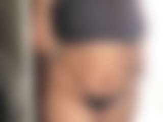 Live cam show with Big Hanna - Anal on Cam Slut