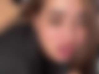 Live cam show with Big Hanna - Fingers on Soda Cam