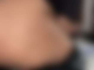 Live cam show with Big Hanna - Toys on TastyBlacksLive