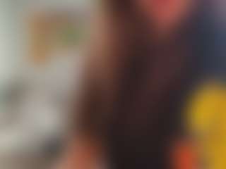 Live cam show with Big Hanna - Brown Hair on livesexfox.com