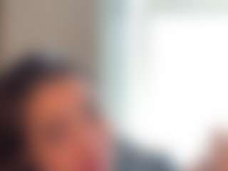 Live cam show with Big Hanna - Shaved Pussy on camtv