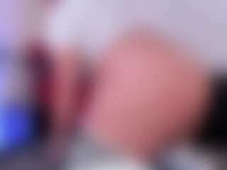 Live cam show with Big Hanna - Asshole on Camsoda