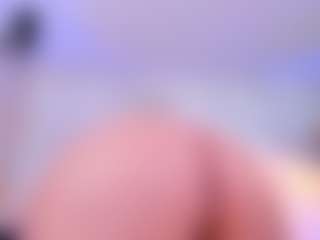 Live cam show with Big Hanna - Brown Hair Toys on Camsoda
