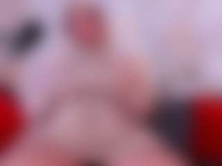 Live cam show with Big Hanna - Shaved Pussy Brown Hair on nudelive.tv