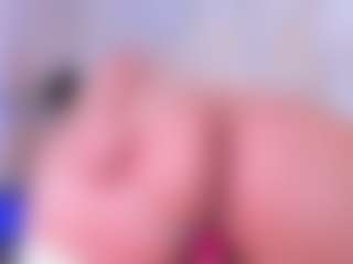 Live cam show with Big Hanna - Ebony Shaved Pussy on SinfulBabes