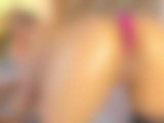 Live cam show with Malaia Hills - Teen (18+) on Camsoda