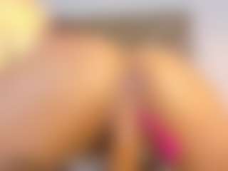 Live cam show with Malaia Hills - Big Ass on MyBangCams