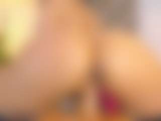 Live cam show with Malaia Hills - Body Massage on MyBangCams