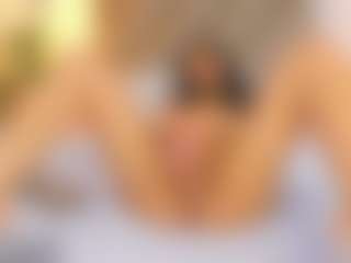 Malaia Hills's Live Sex Cam Show